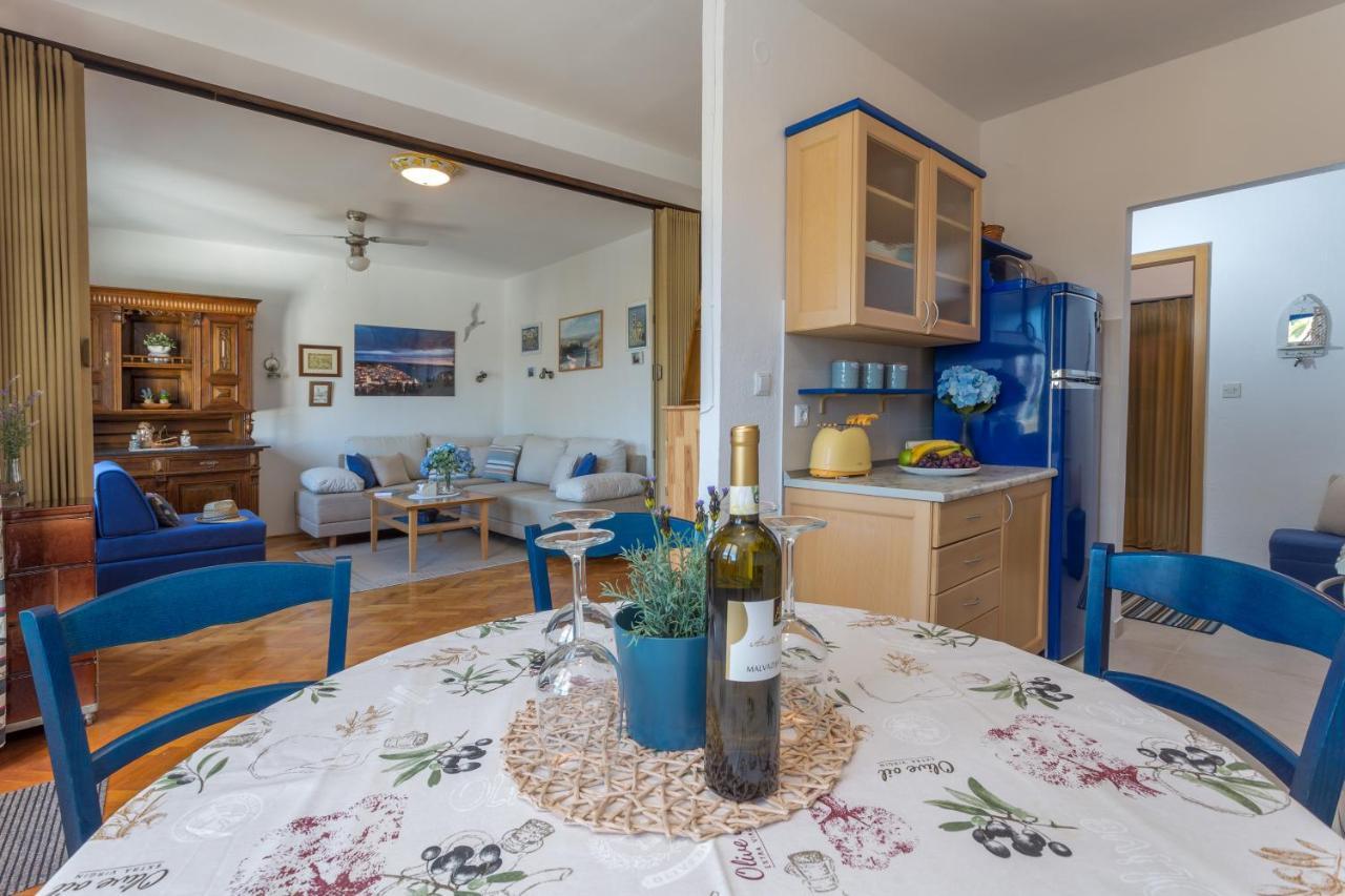 So Hvar So Good! Spacious With Terrace Apartment Đảo Hvar Ngoại thất bức ảnh